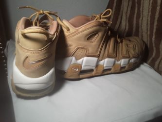 Nike uptempo