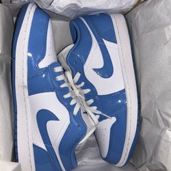 Nike Air Jordan 1 Low OG UNC Patent - Size [10.5]
