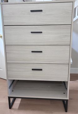 4 drawer tall chest