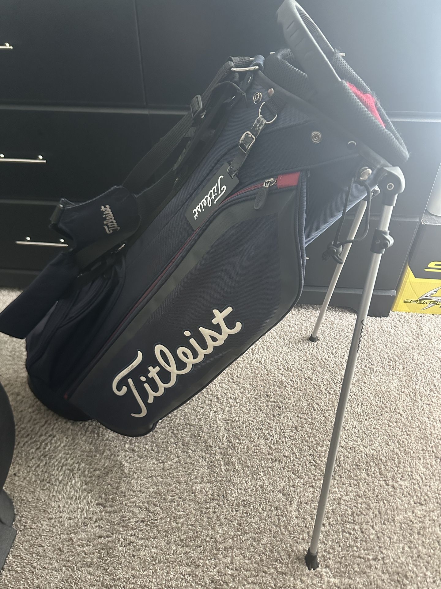 Titleist Golf Bag (Read Description)