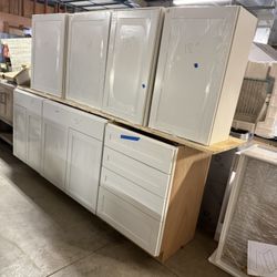 7 Piece Kitchen Cabinets
