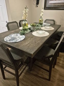 Dinning Table