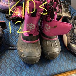 Kids Size 12 Snow Boots / Shoes