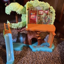 Mini Treehouse Toy