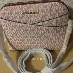 Authentic. MK  Cross Body 