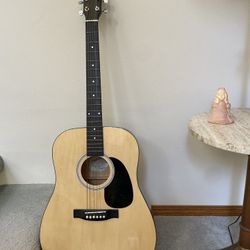 Squier By Fender  Acoustic Guitarl