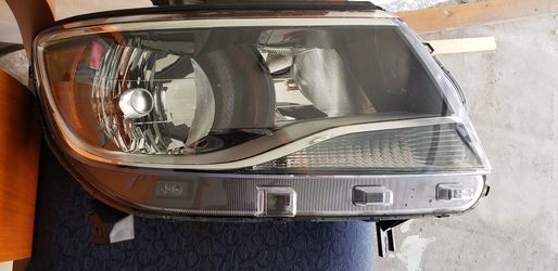 Chevy Colorado 2019 OEM Headlamps