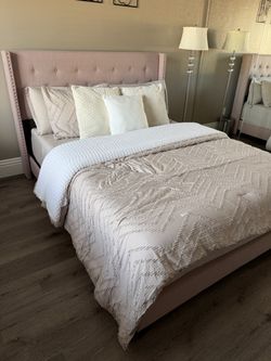 Queen Size Bed Frame Light Pink