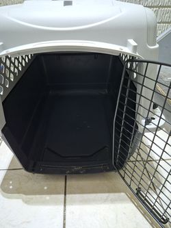Dog crate S/M size.