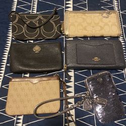 Coach Wristlet Or Wallet Each Has A Different Price