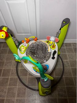 Baby activity station