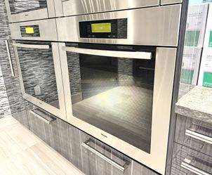 Miele MasterChef 30" Wall Convection Oven H4881BP 