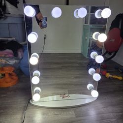 Glam Mirror 