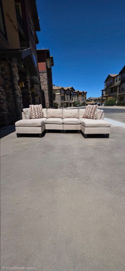 Beige modular sectional sofa
