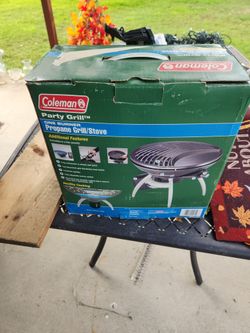 COLEMAN PARTY GRILL AND STOVE