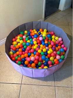 Large ball filed with colorful balls
