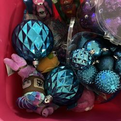 Christmas Decor/toys