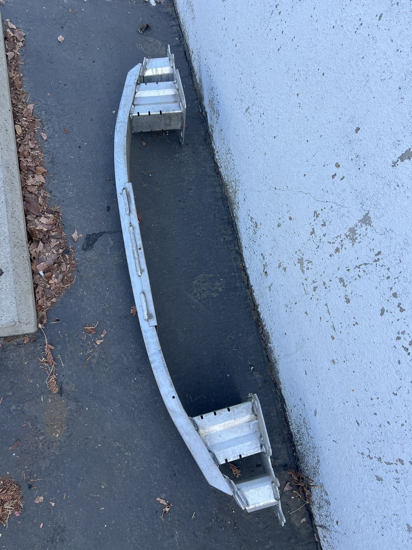 Front Bumper Reinforsment Bar 2020 Chrysler Pacifica