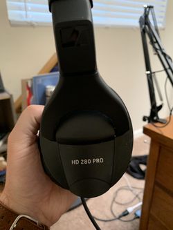 Sennheiser HD280 Pro headphones