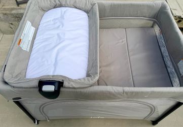 Joie Sesame LX One-Hand Fold Playard with Bassinet & Folding Changer - Dove