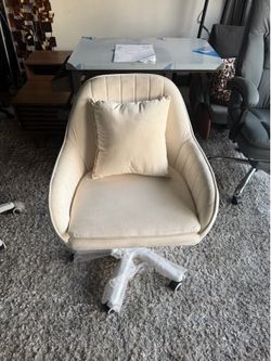 Vanity Chair