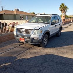 2006 Ford explorer for parts