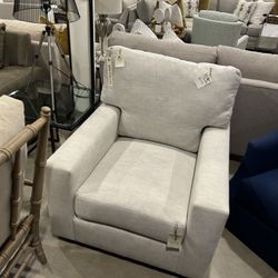 Large Deep Chair 8 Way Hand Tied 