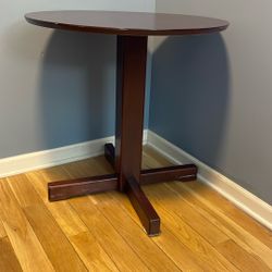 Round Table