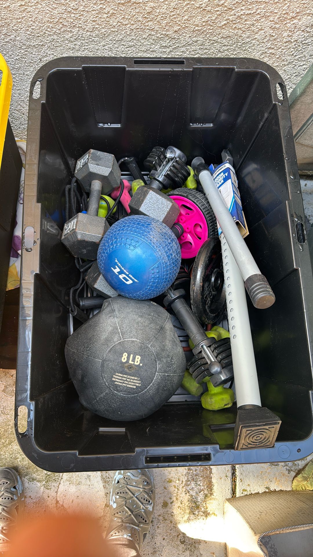 Exercise tools, tennis racket