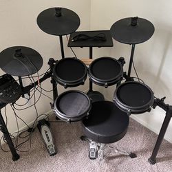 Alesis Nitro Mesh Electronic Drum Set Starter Kit