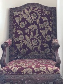 Queen chairs - excellent condition