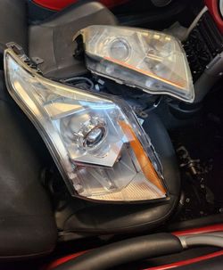 10-16 CADILLAC SRX HEADLIGHTS