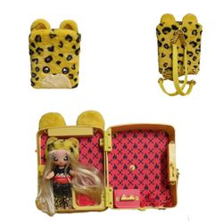  Surprise 3-in-1 Backpack Bedroom Playset Jennel Jaguar Fashion Doll