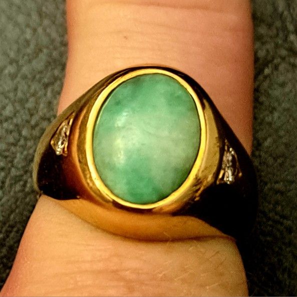 Heavy 14k Mottled Jade and Diamond Ring - Size 8