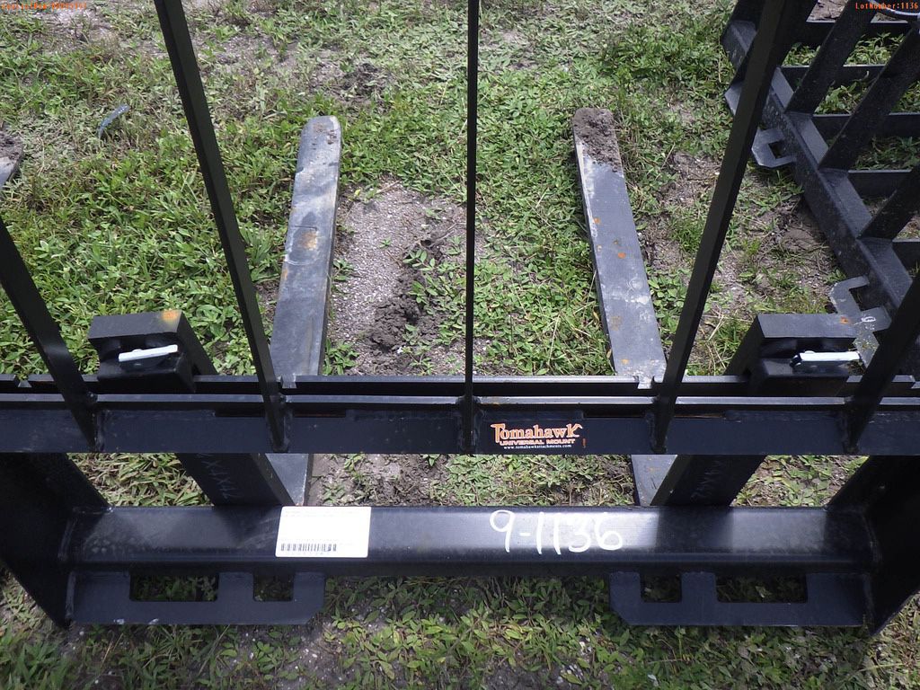 Skid Steer Pallet Forks Quick Connect Tractor 