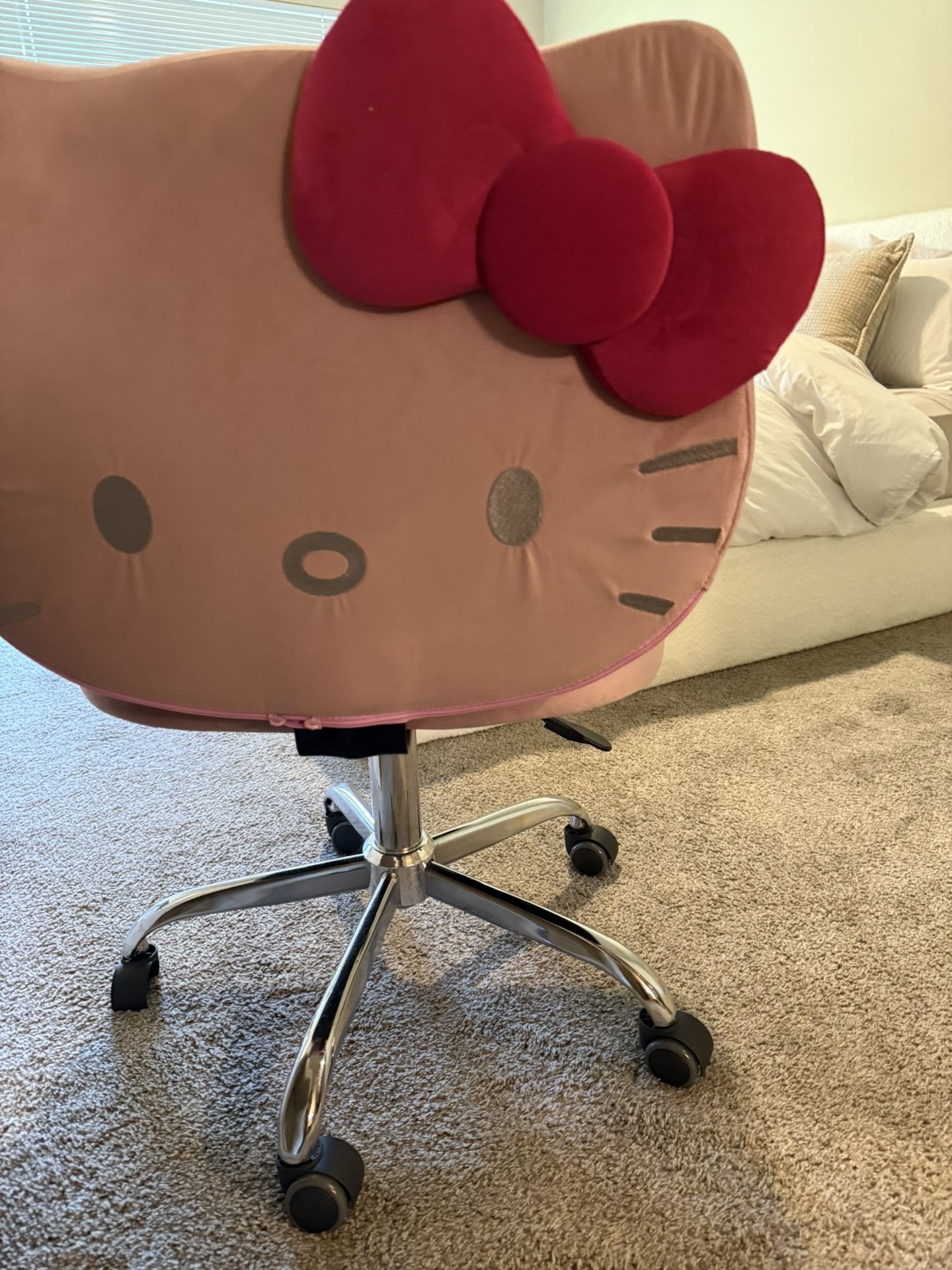 Hello Kitty Vanity Chair
