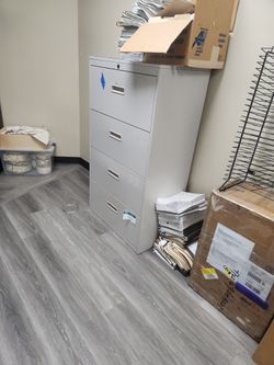 4 DRAWER FILE CABINET