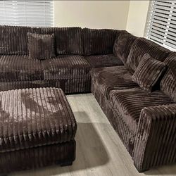 NEW  SECTIONAL SOFA