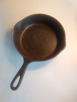 Rare Vintage Keystone Food Chopper 8.25in Cast iron fry pan