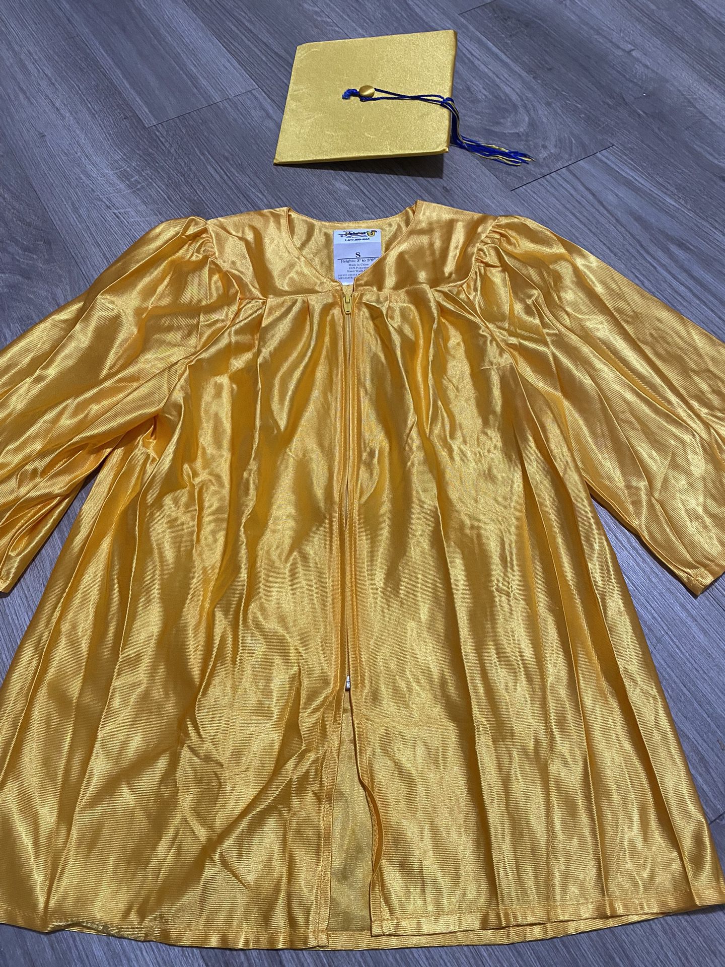 Yellow kid Size graduation gown