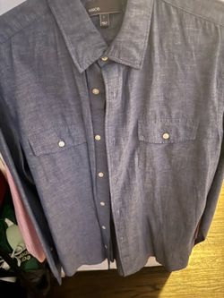2 Vince Men’s dress shirts like new 50 each size large