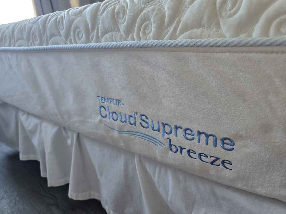 Tempur-Pedic Cloud Supreme Breeze Mattress With Frame Queen Size Bed
