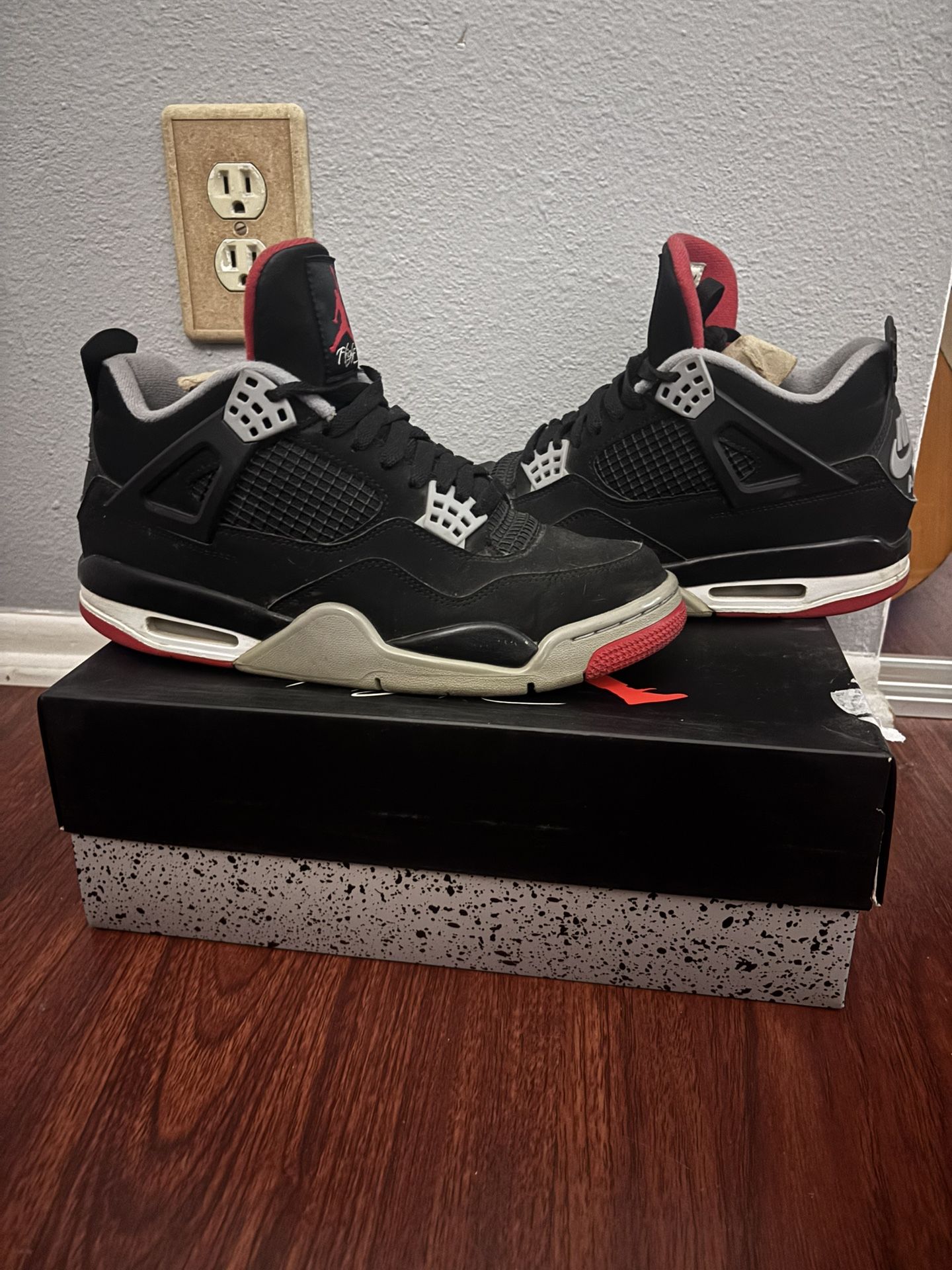 Jordan 4 Breds