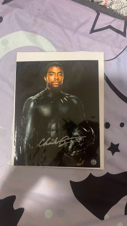 Chadwick Boseman Black Panther Signed 8x10 Photo w/ COA