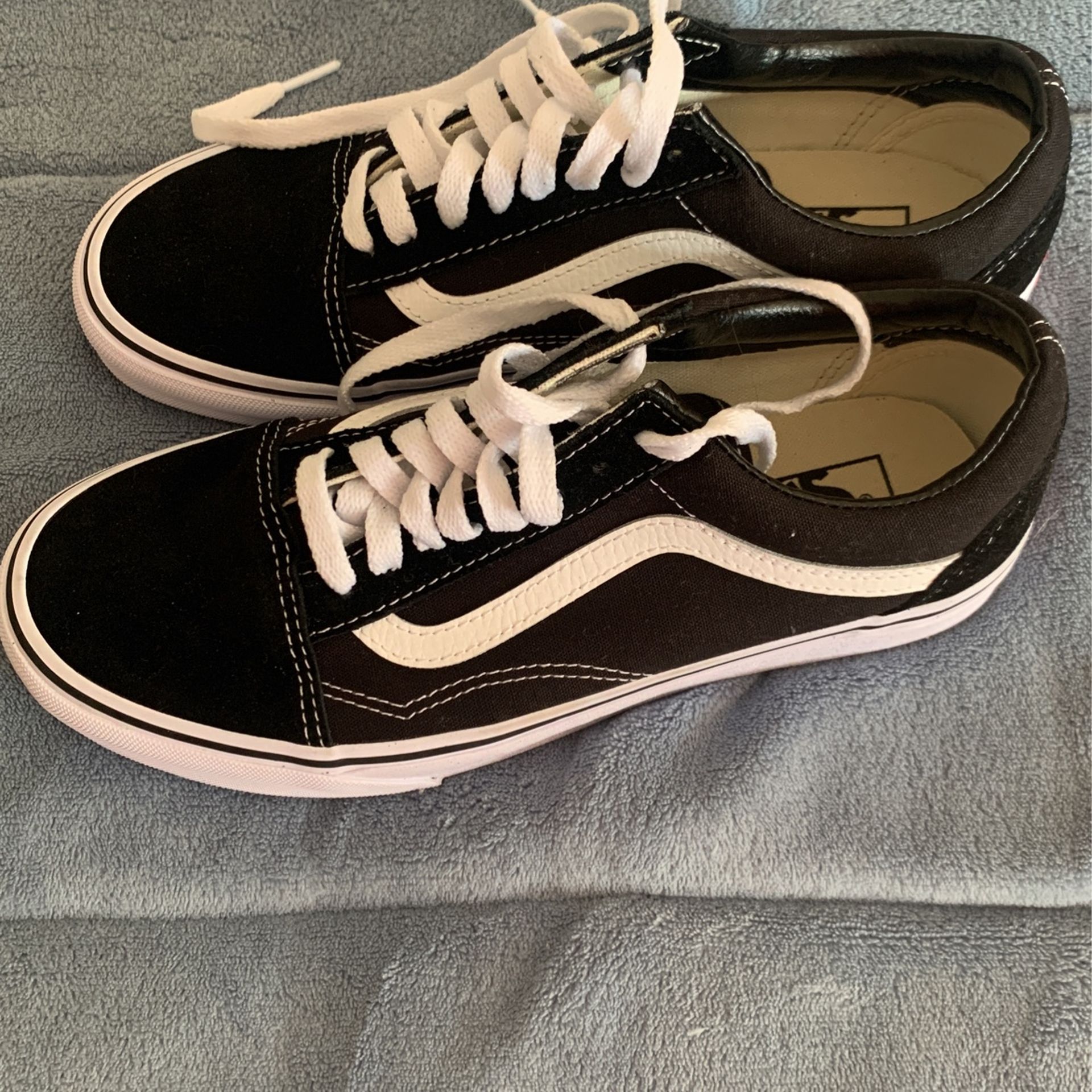 Womens Vans Size 8.5