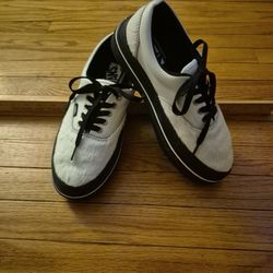 Vans Comfycush Women Size 8, Men size 6.5