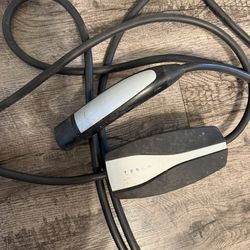 Tesla Wall Connector – Home Charger – Excellent Condition