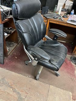 Desk chair