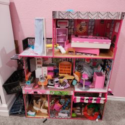 Huge Doll House & Extras