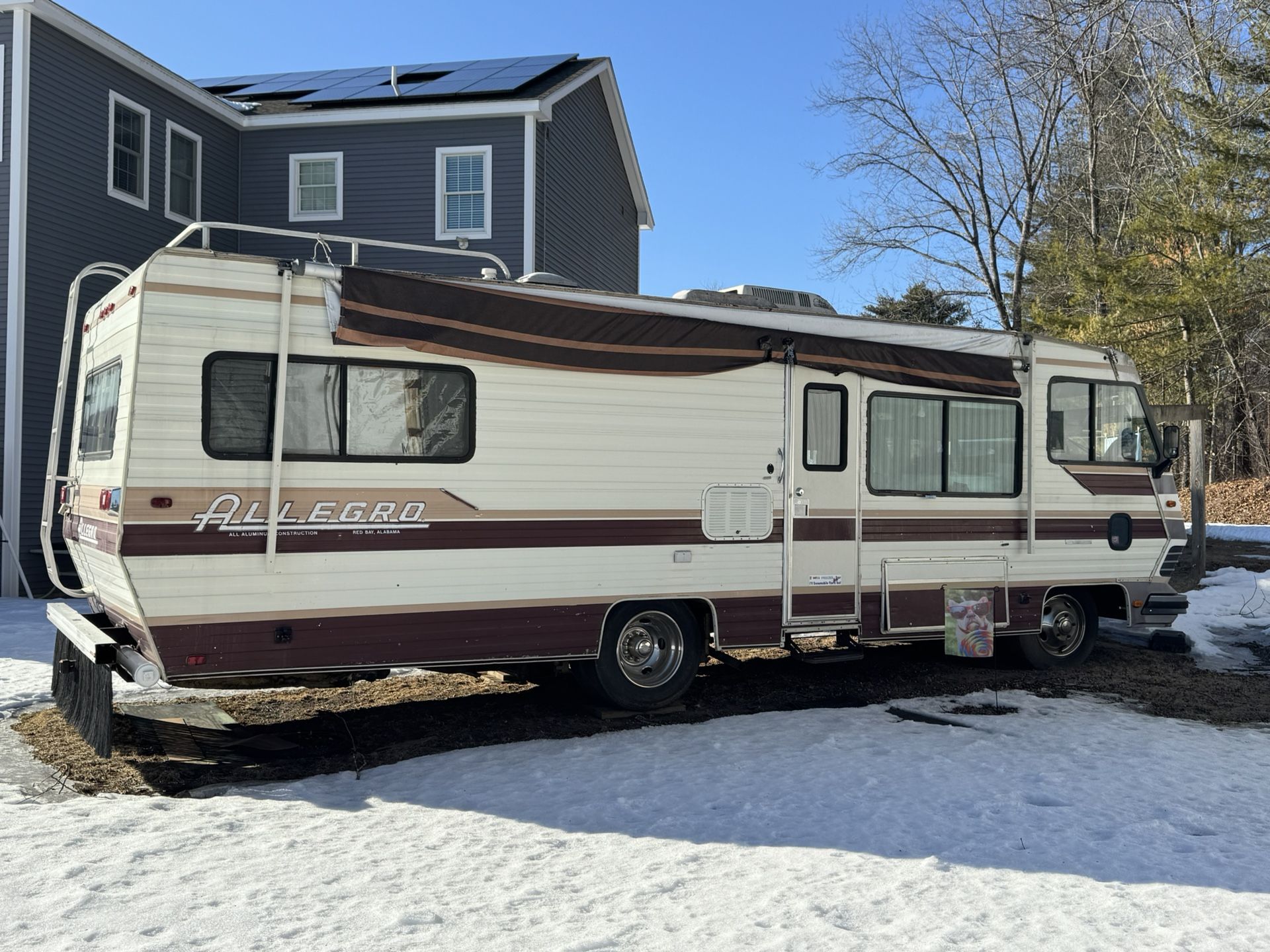 Allegro 38 foot motorhome with brand new motor